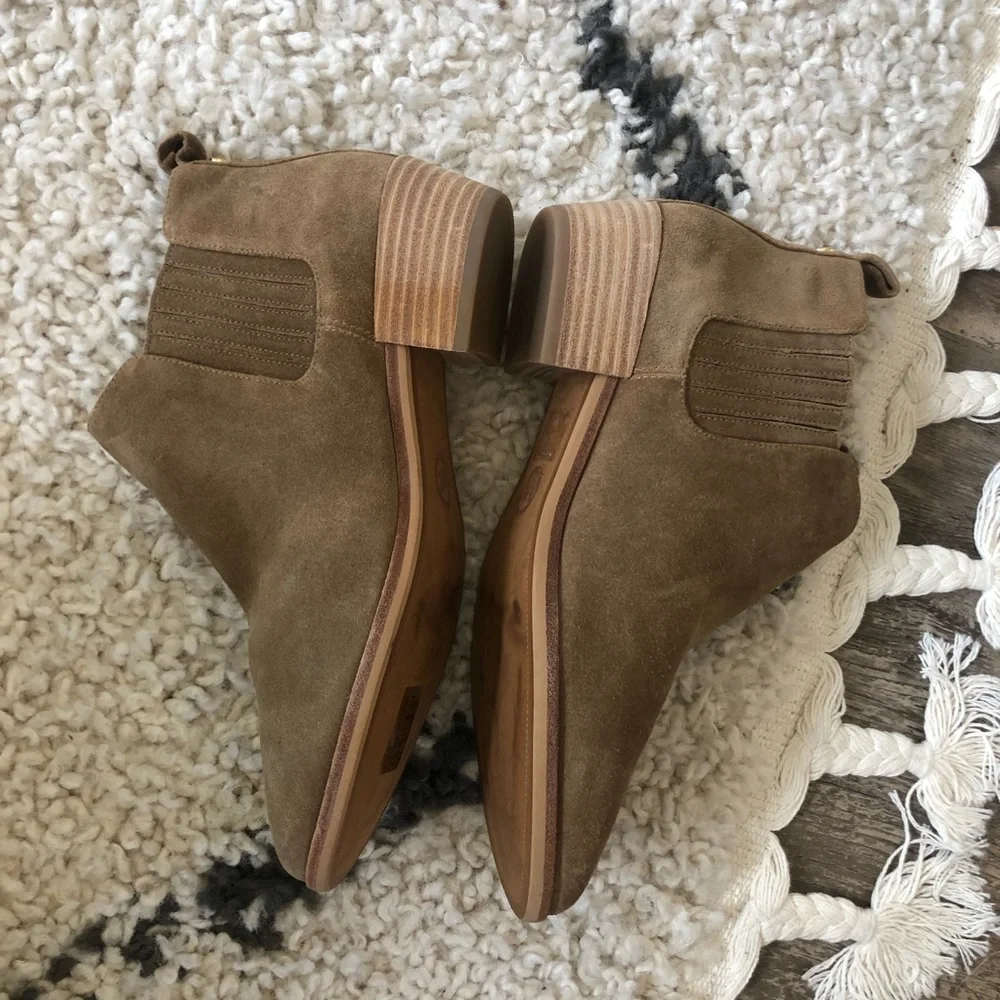 Michael Kors Shaw Suede Ankle Boots tan khaki taupe leather low block heel 7